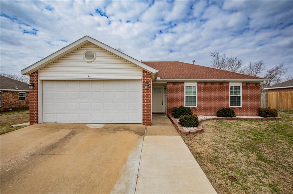 411 Sun Meadow Dr, Centerton, AR 72719 House for Rent in Centerton