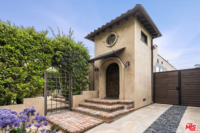 Foto del edificio - 435 Westmount Dr