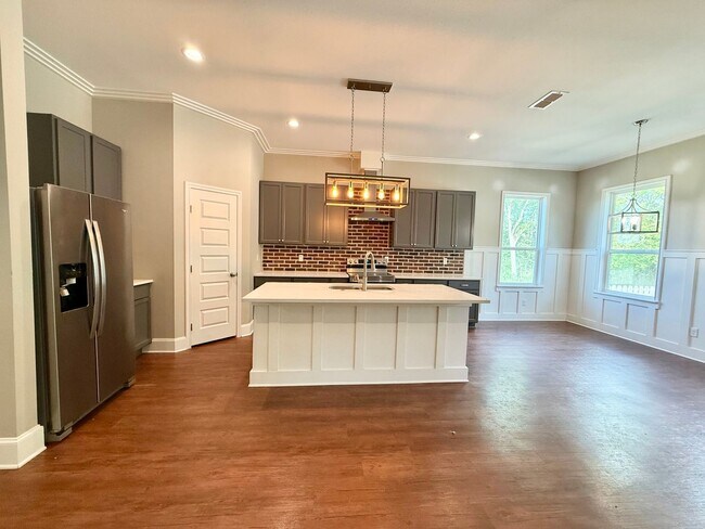 Building Photo - 1037 Stagecoach Bend