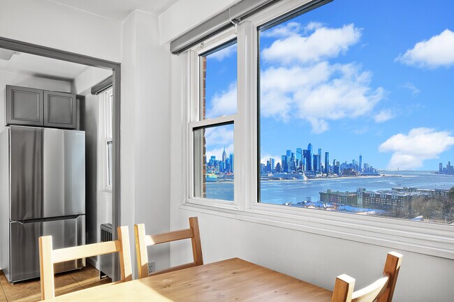 Foto del edificio - 6515 Boulevard E