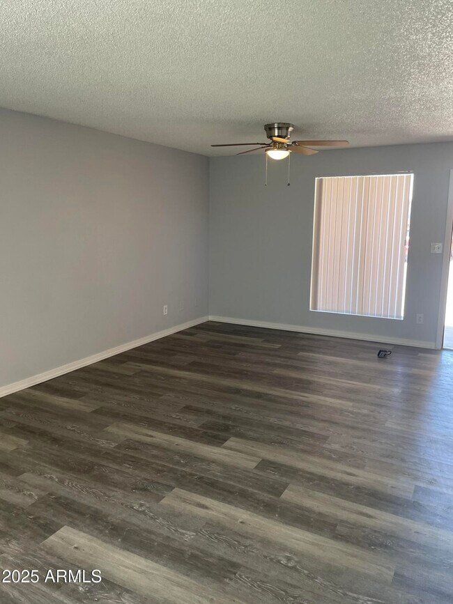Foto del edificio - 2309 N 28th St