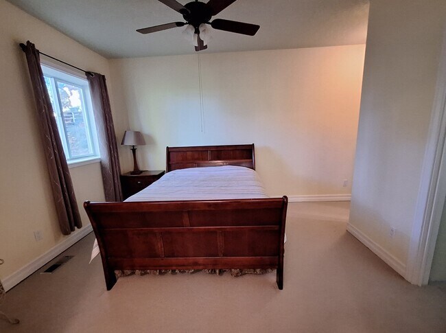 Foto del edificio - 22833 SW Mountain Rd