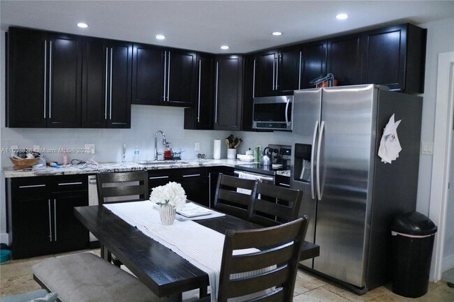 Foto del edificio - 4725 SW 109th Terrace