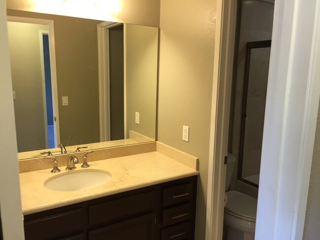 Building Photo - 2071 Foxhall Loop