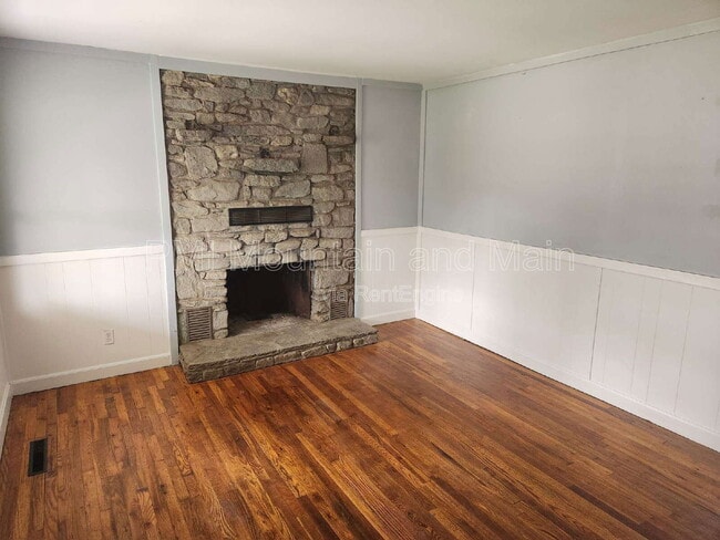 Building Photo - 16 Belvedere Rd