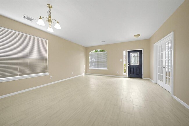 Building Photo - 5111 Meadow Canyon Dr