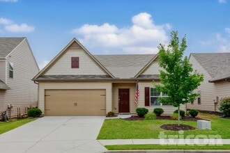 Building Photo - 731 Independence Ave