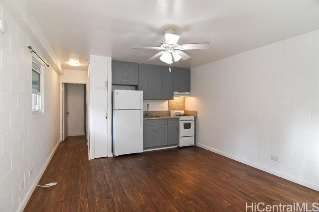 Building Photo - 1555 Pensacola St