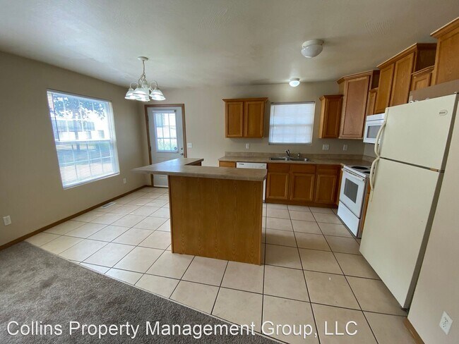 Building Photo - 2 br, 2 bath House - 1454 N Fulbright Ave