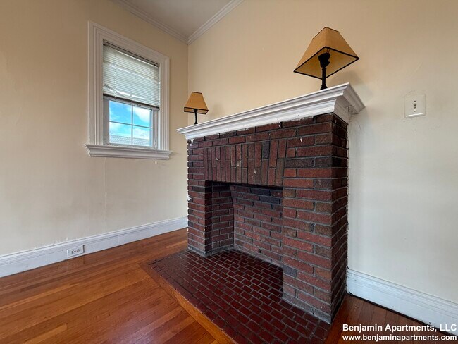 Foto del edificio - 15 Glenville Ave