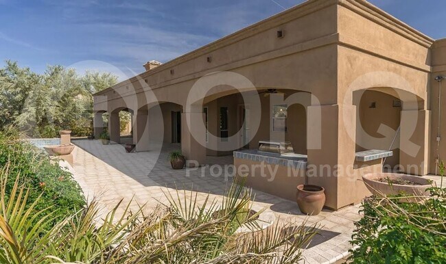 Foto del edificio - 2950 E Latham Way
