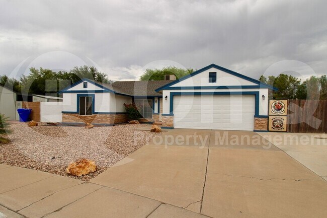 Foto del edificio - 4526 W Orchid Ln