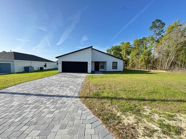 Foto del edificio - 8902 SW 135th Street Rd