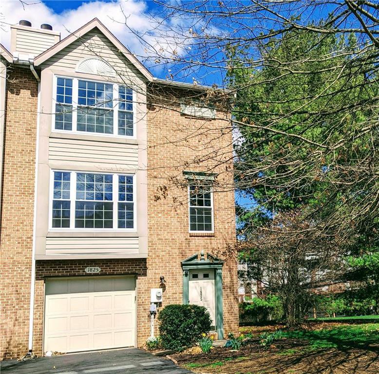 1825 Falcon Dr, Bethlehem, PA 18017 House for Rent in Bethlehem, PA