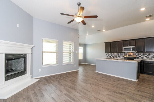 Building Photo - 6825 Waterhill Ln