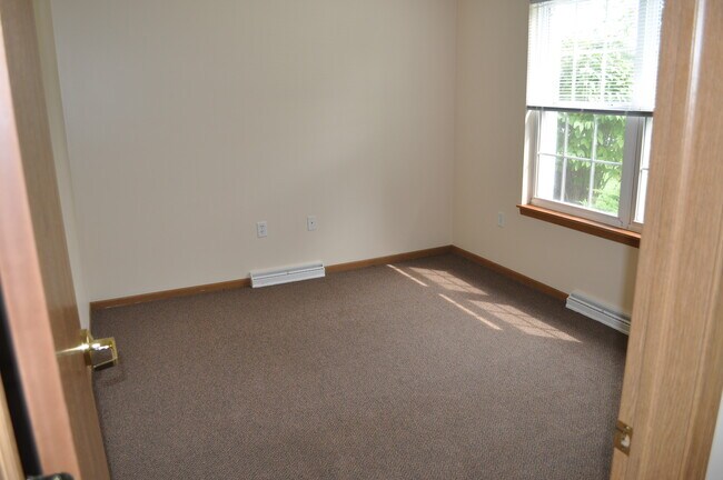 Foto del edificio - 329 Heritage Ln