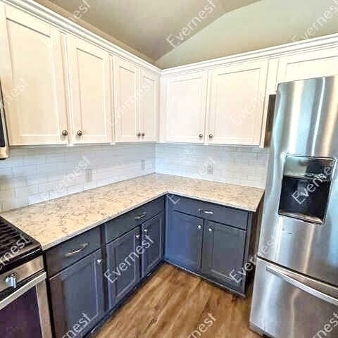 Foto del edificio - 1208 Willowbrook Dr