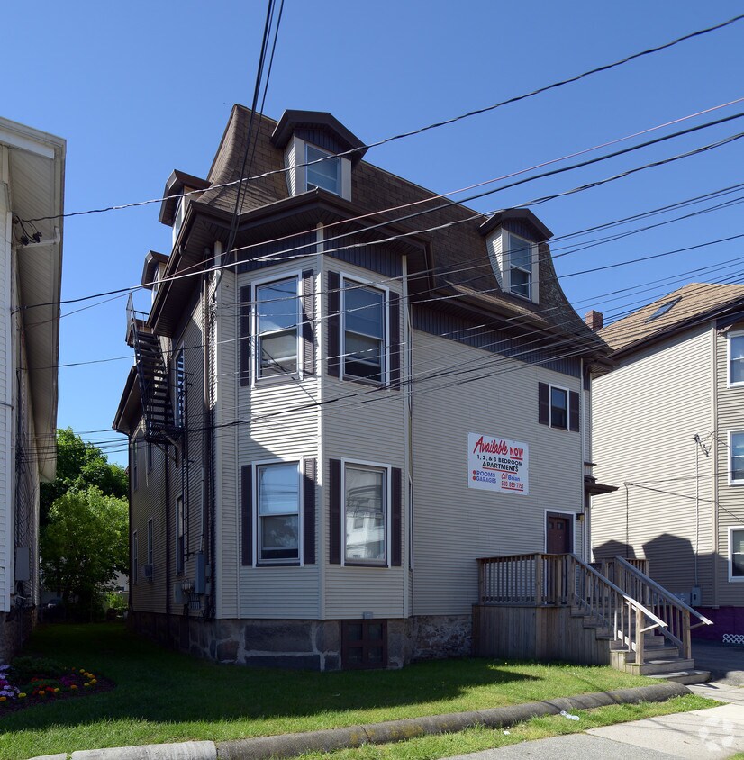 Building Photo - 138 Deane St