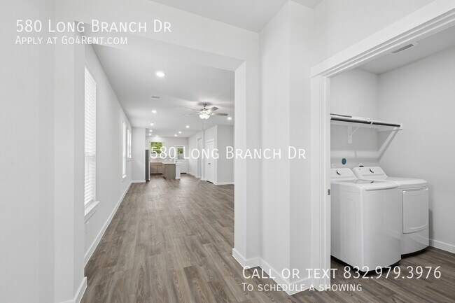Foto del edificio - 580 Long Br Dr