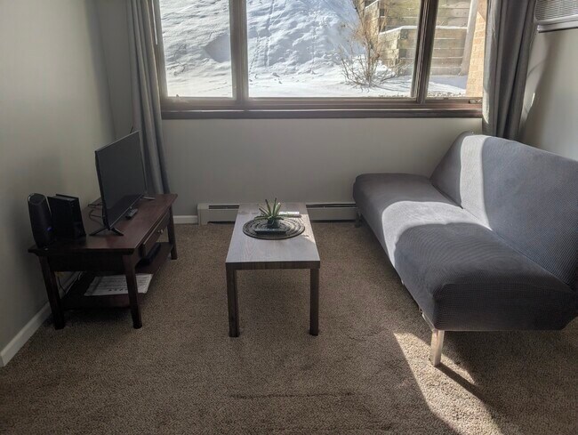 Foto del edificio - 366 Elton Hills Dr NW