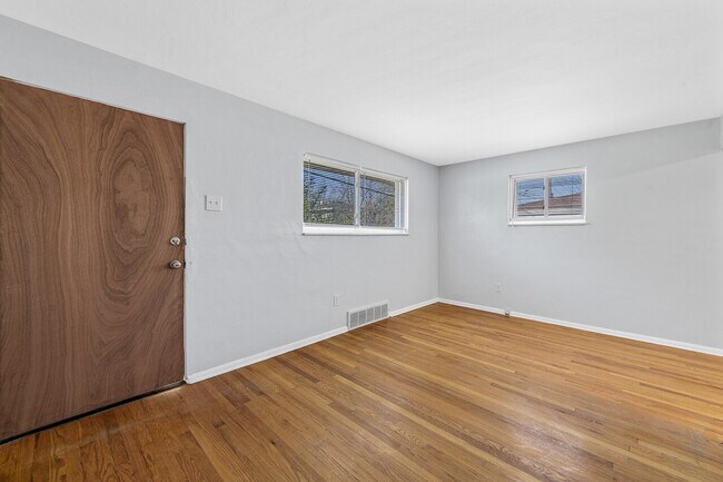 Building Photo - 7606 Big Bend