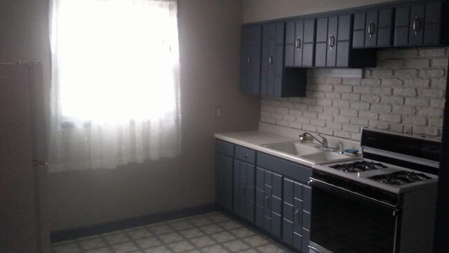 Updated kitchen - 30 Page St