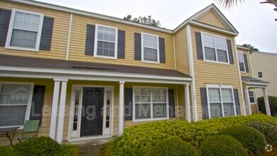 Building Photo - 1247 Island Club Dr