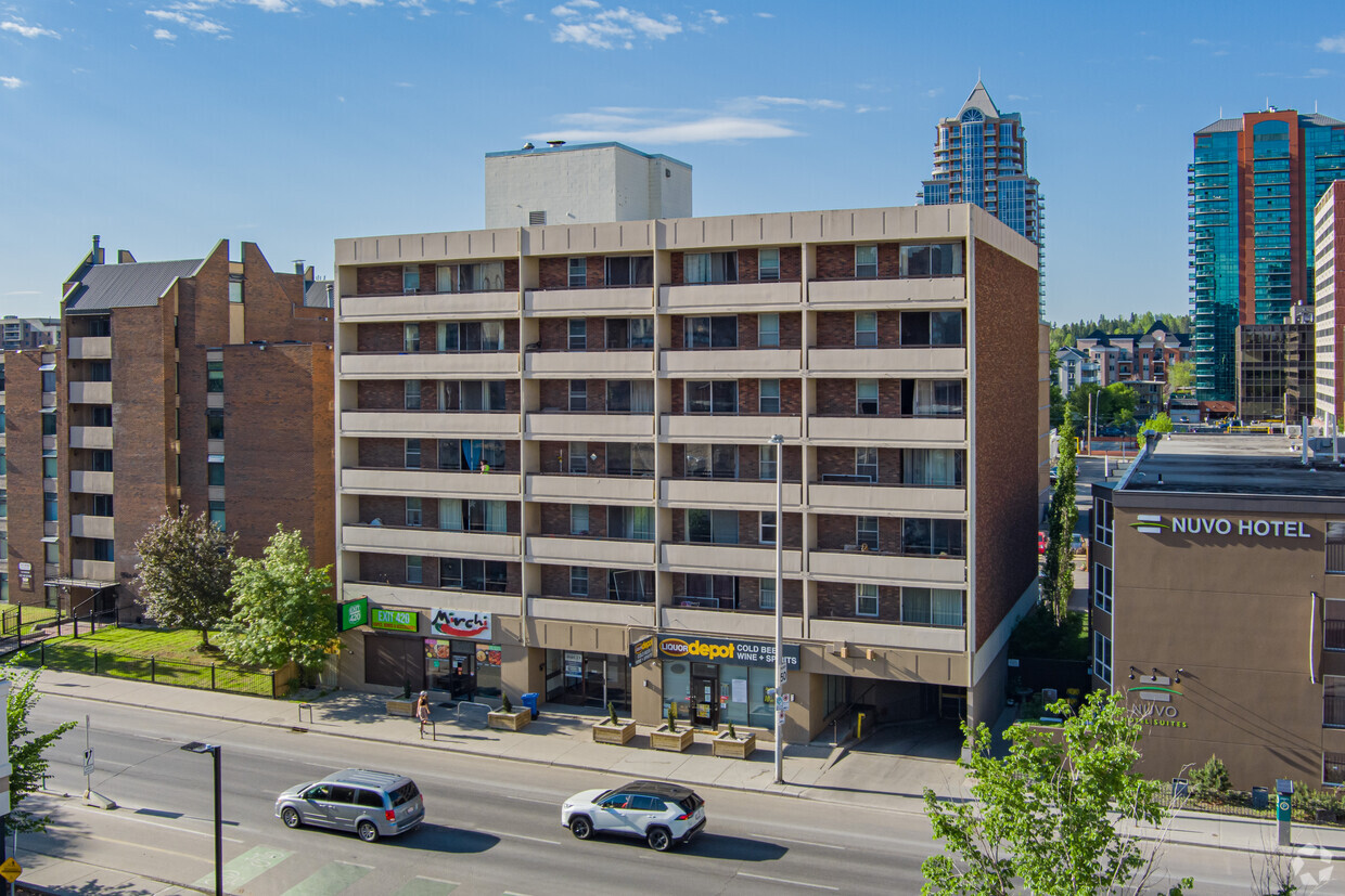 Primary Photo - Sutton Place