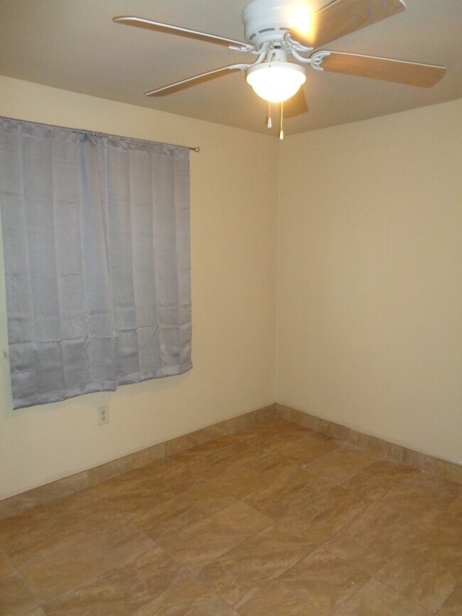 Foto del edificio - 946 Jennifer Jean Dr