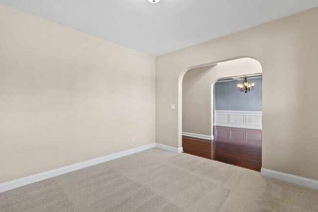 Building Photo - 368 Exeter Dr