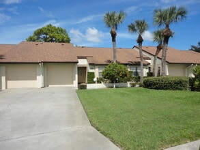 Building Photo - 1211 Capri Isles Blvd