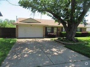 Building Photo - 114 Wake Dr
