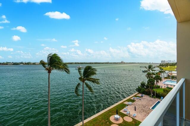 Foto del edificio - 2800 N Flagler Dr