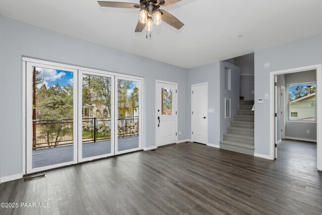 Building Photo - 305 Remington Trail