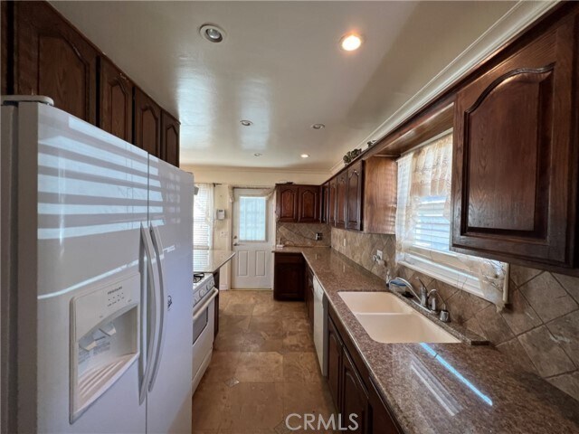 Building Photo - 12811 Aspenwood Ln