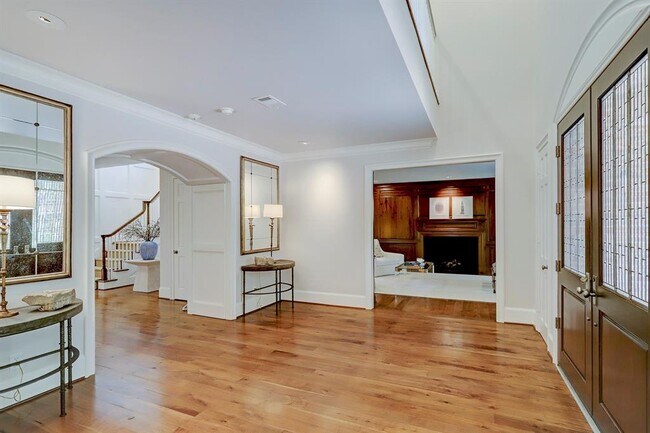 Building Photo - 6018 Stones Throw Rd