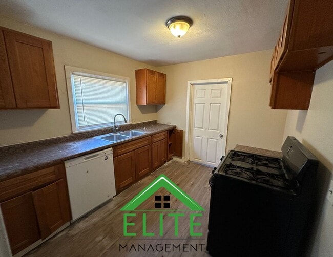 Photo - 3801 40th Ave House