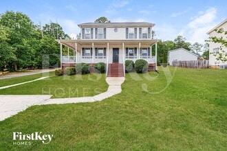 Building Photo - 809 Hounds Chase Dr