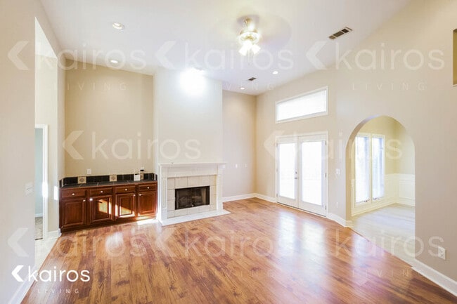 Building Photo - 8440 Plantation Crossing