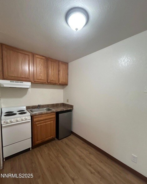 Foto del edificio - 2450 Lymbery St