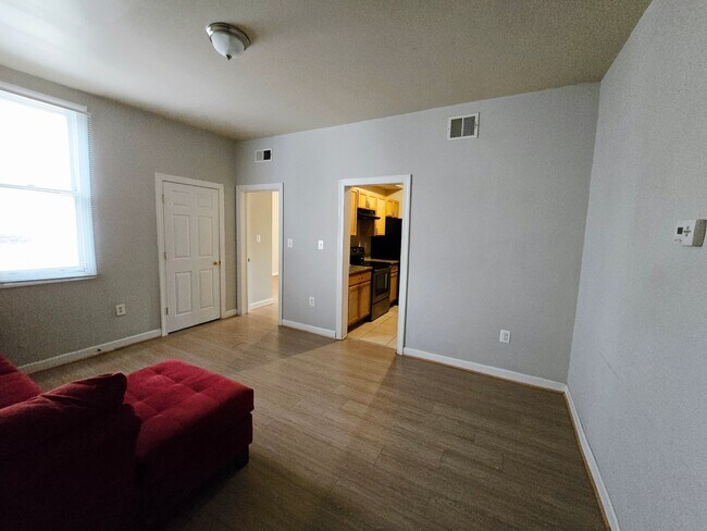 Foto del edificio - 615 Homestead St