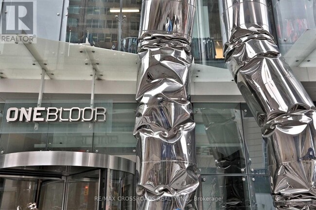 Building Photo - 1 Bloor St E