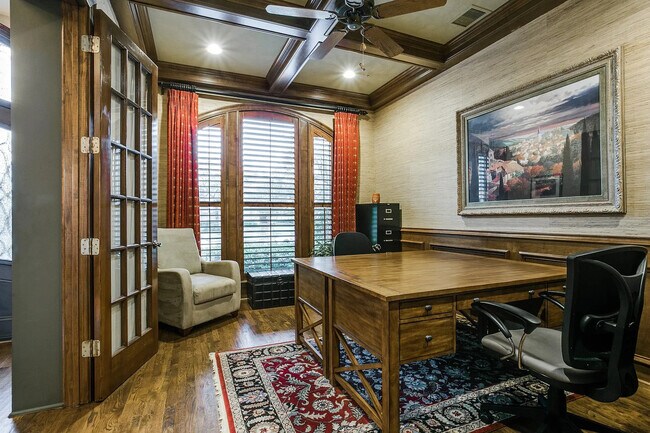 Foto del edificio - 6805 Columbine Way