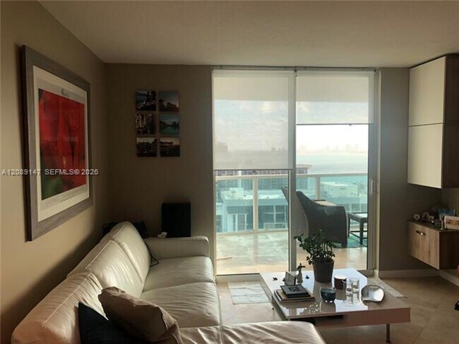 Building Photo - 2101 Brickell Ave