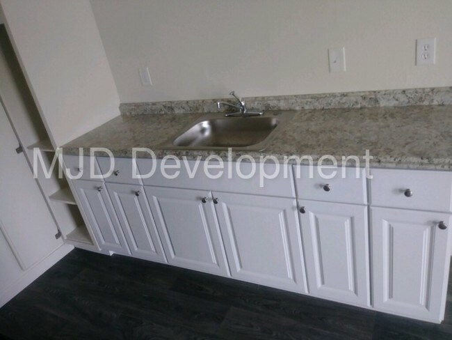 Building Photo - 7301 Florin Wood Dr
