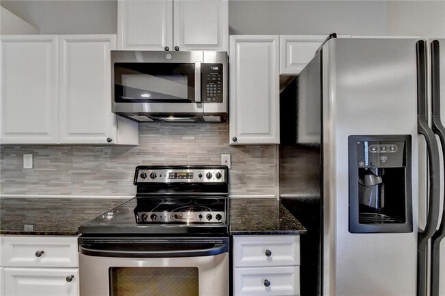 Foto del edificio - 328 Pembrooke Cir