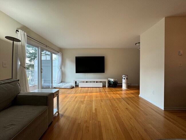 Foto del edificio - 47 Rock Spring Rd