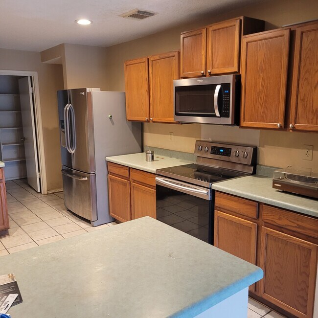 Foto del edificio - 15931 Colton Well