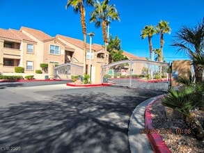 Building Photo - 8101 W Flamingo Rd