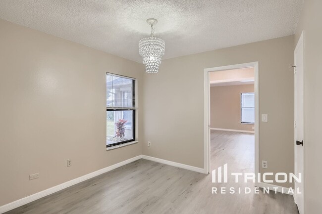 Foto del edificio - 1007 Black Willow Dr